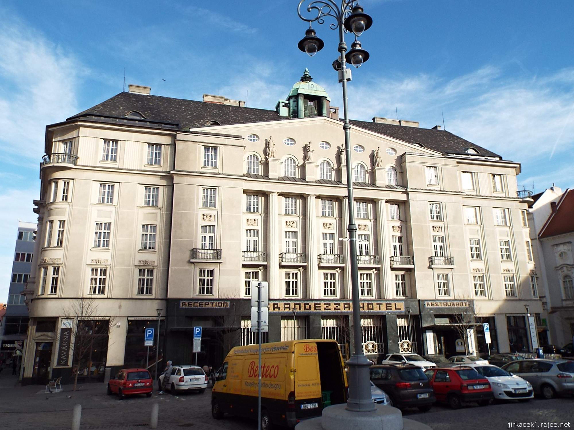 Brno - Zelný trh 20 - Bývalá Cyrilometodějská záložna a dnešní hotel Grandezza