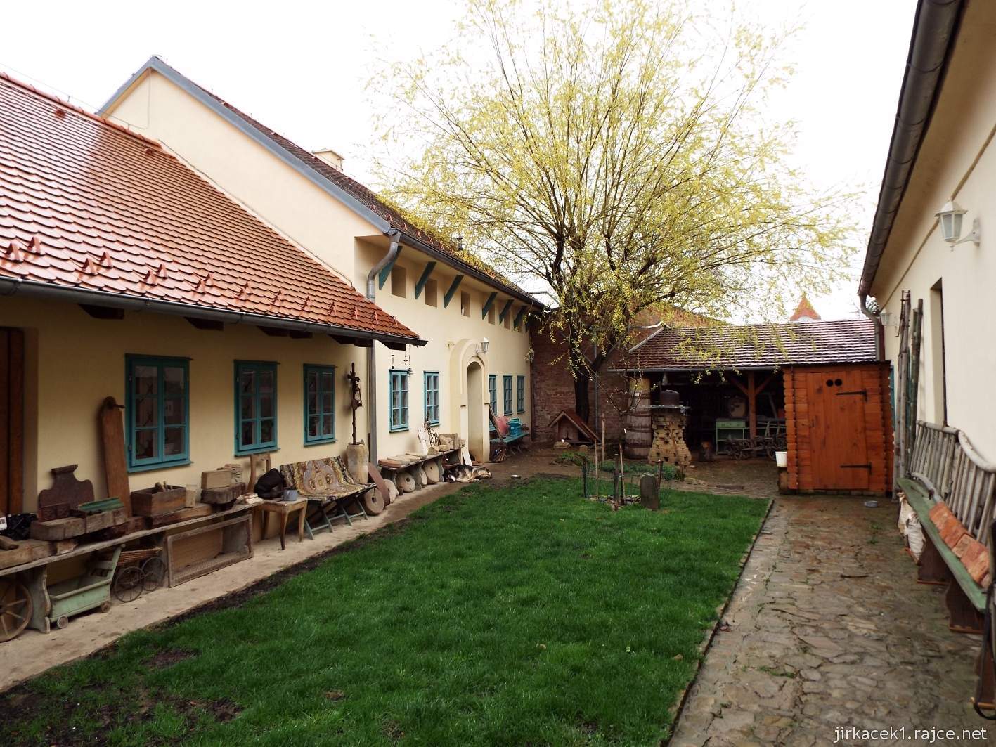 Žarošice - muzeum - nádvoří muzea