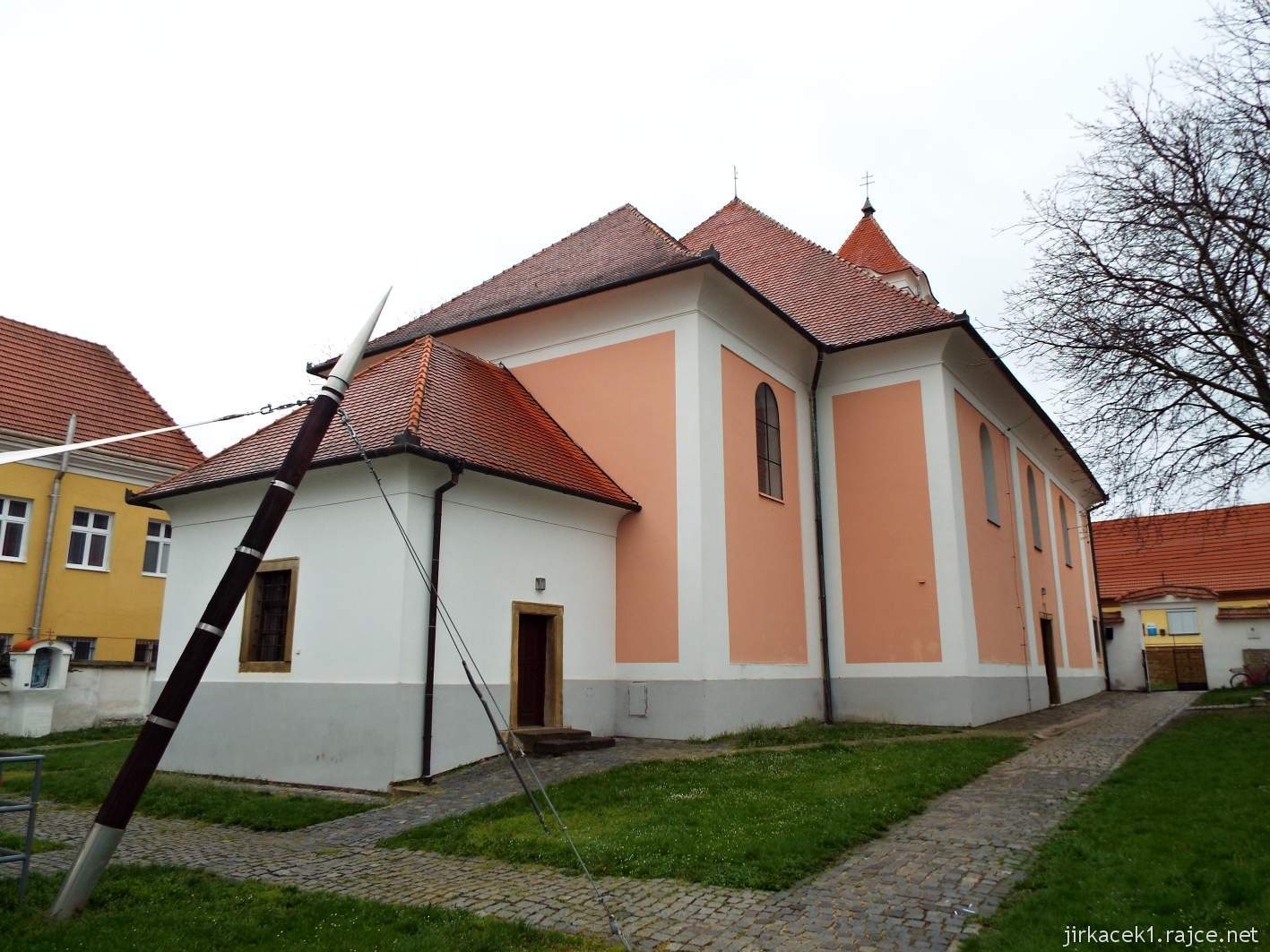 Žarošice - Kostel sv. Anny - zadní část kostela - presbyterium