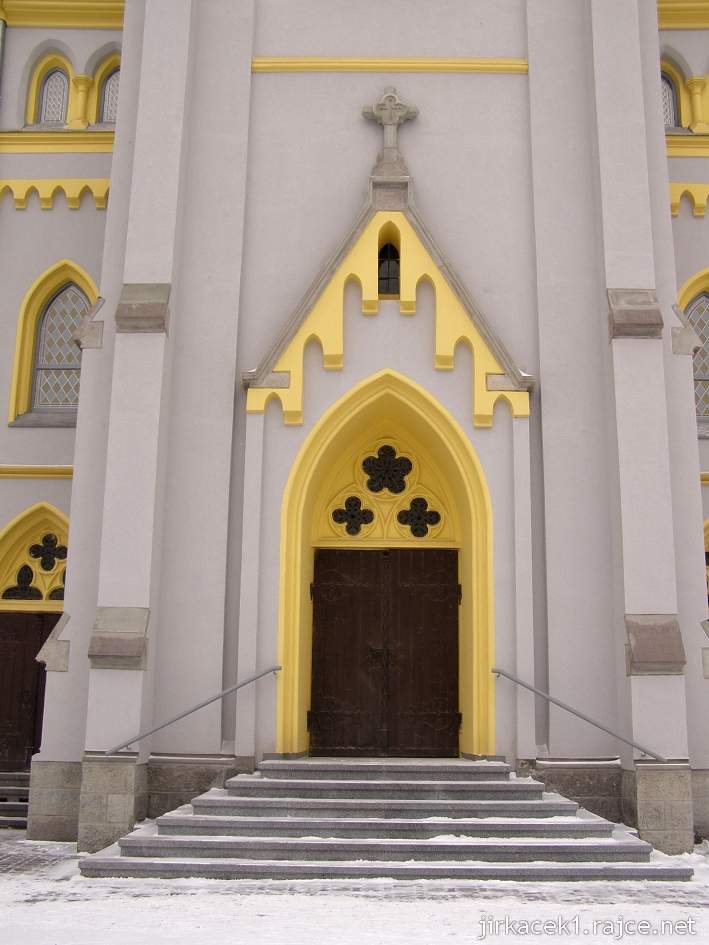 Třinec - evangelický kostel - hlavní vchod