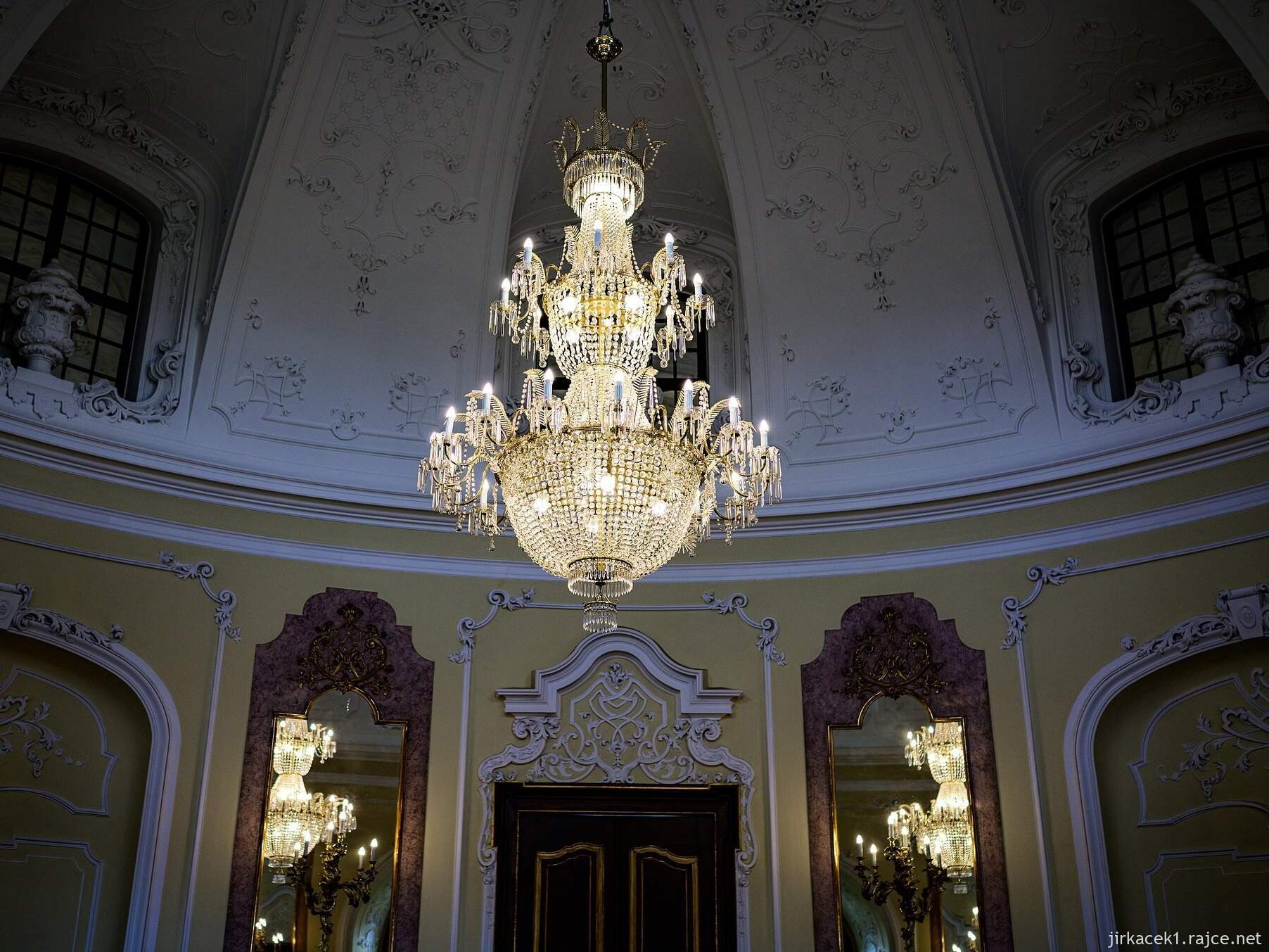 Napajedla - zámek - zrcadlový sál 03