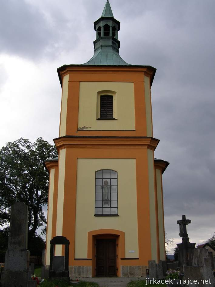 Tatobity - kostel sv. Vavřince - čelní pohled