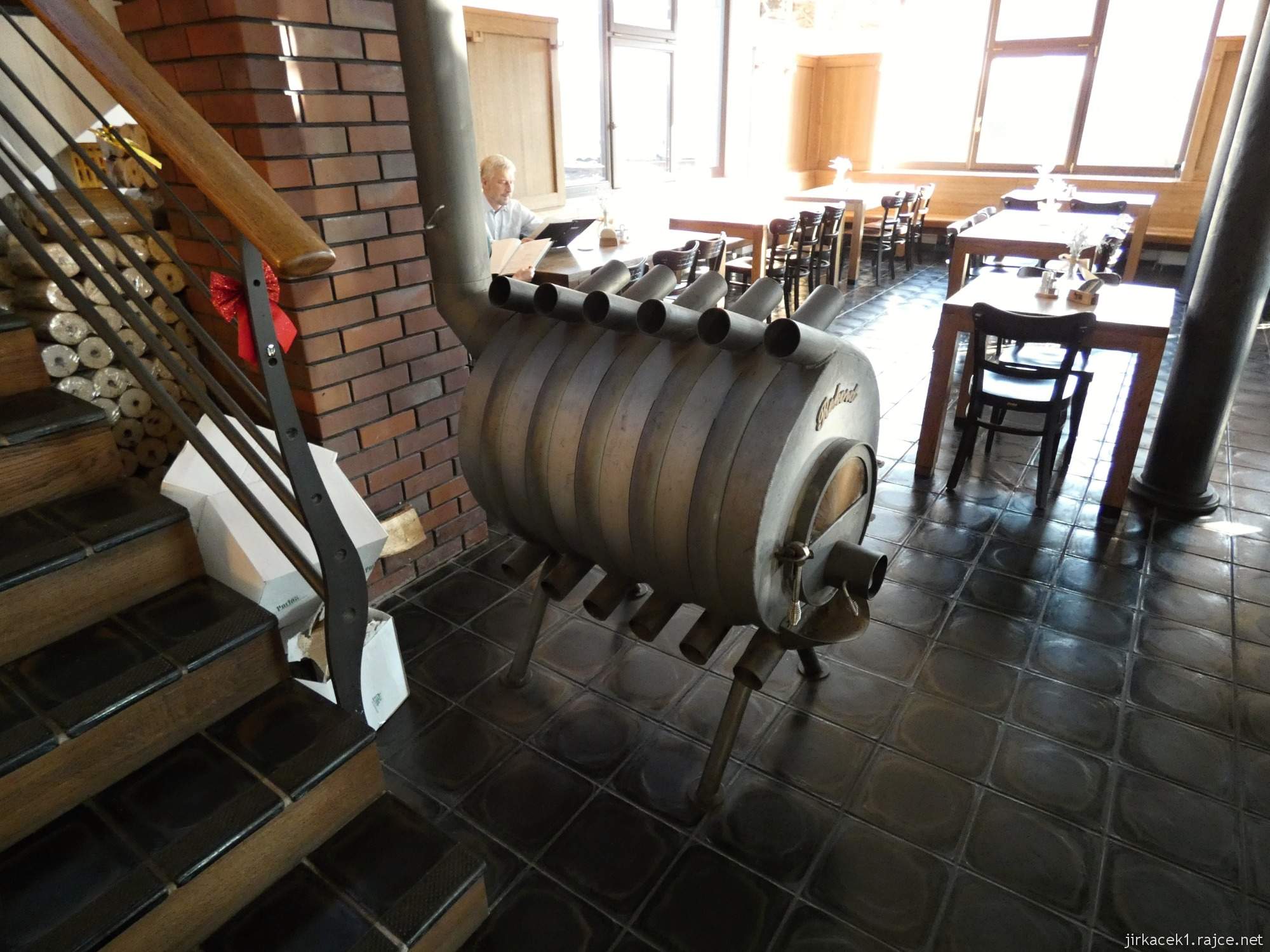 Valašské Meziříčí - Krásenský pivovar - industriální styl restaurace