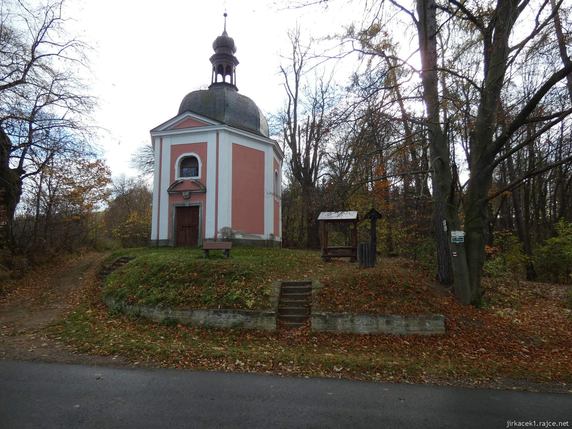 A - Luže - Paletínská kaple 001