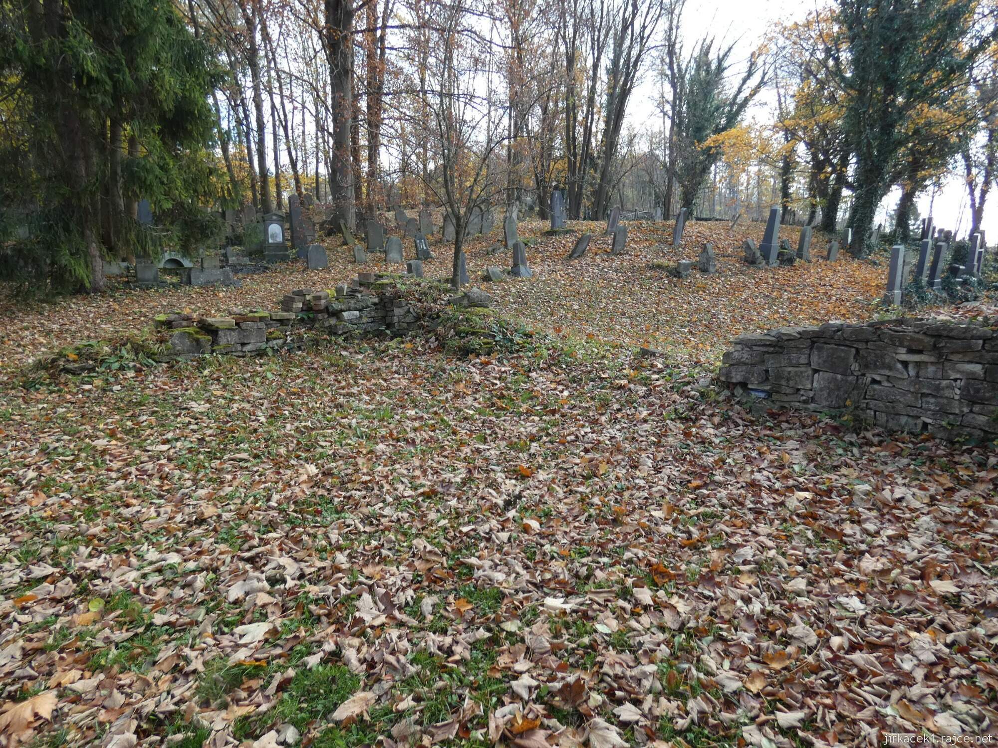D - Luže - židovský hřbitov 012