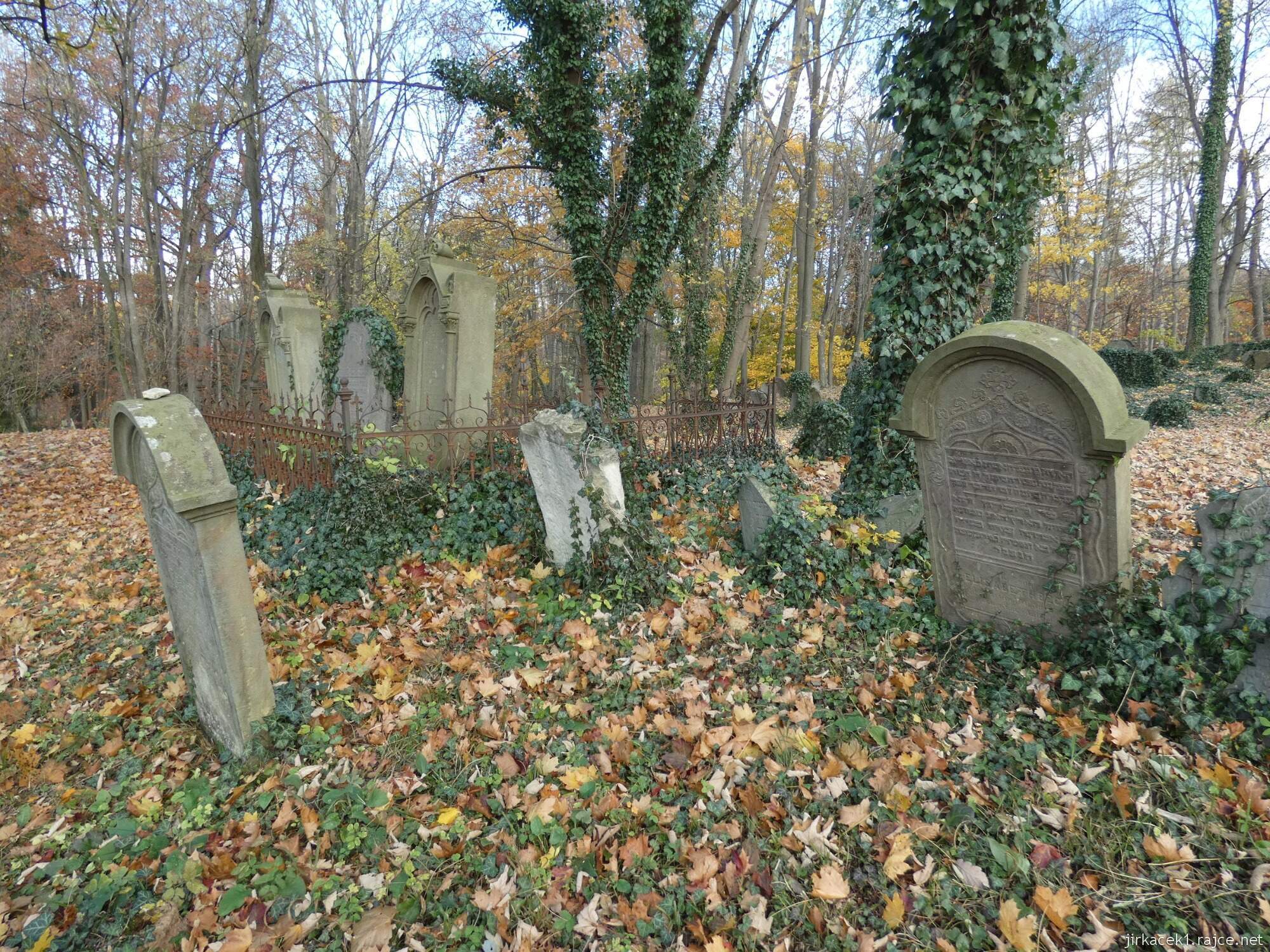 D - Luže - židovský hřbitov 040