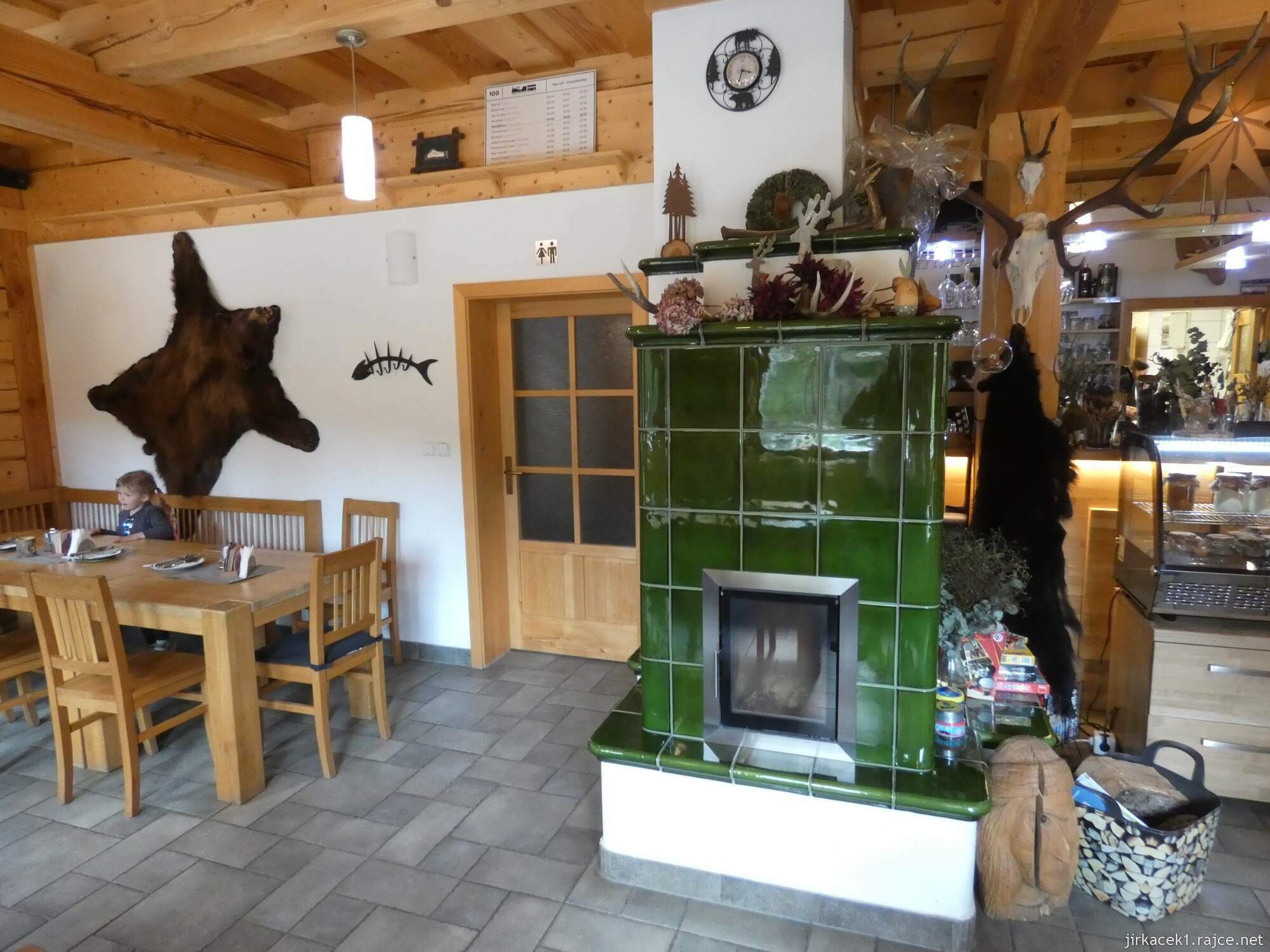 H - Moravany - restaurace Kameňácká myslivna 022