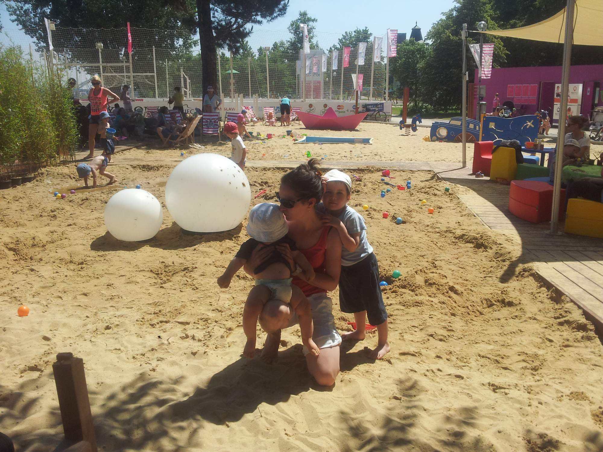 rajce [[[[deti idnes rajce outside bath Leto 2014 – chalosi – album na Rajčeti