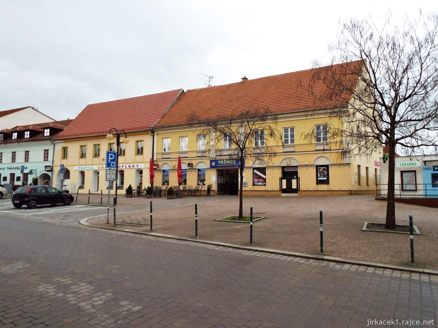 Slavkov u Brna - Palackého náměstí - tržnice