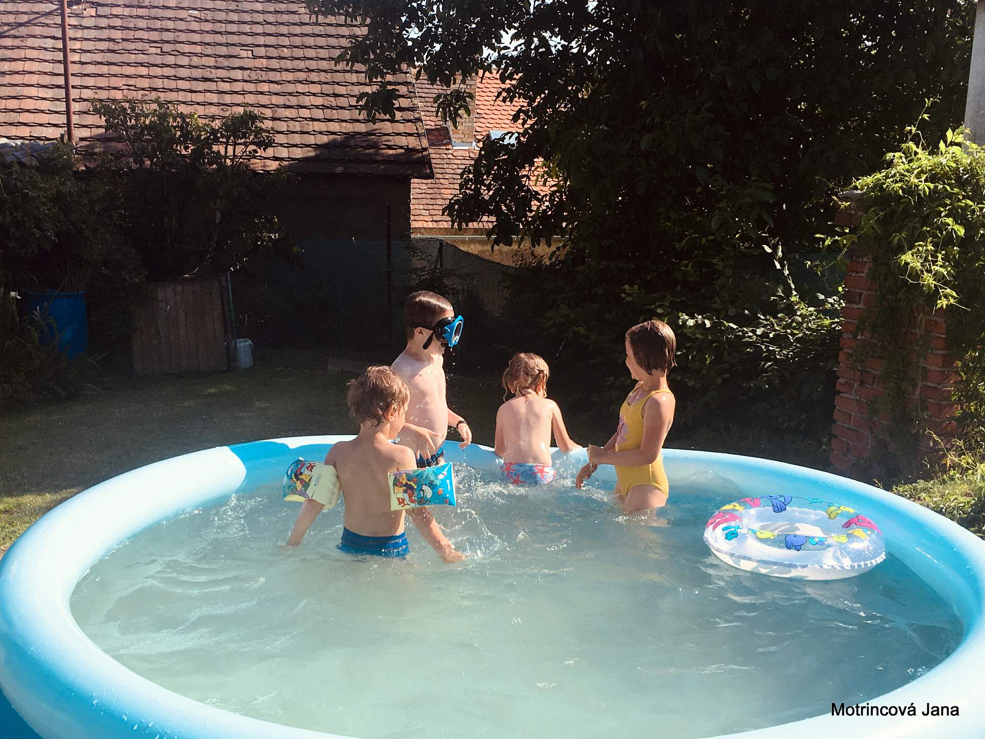 reallola-issue2-m002!*****idnes rajce.ru. ODPOLEDNÍ SIESTA – Motrincová – album na Rajčeti