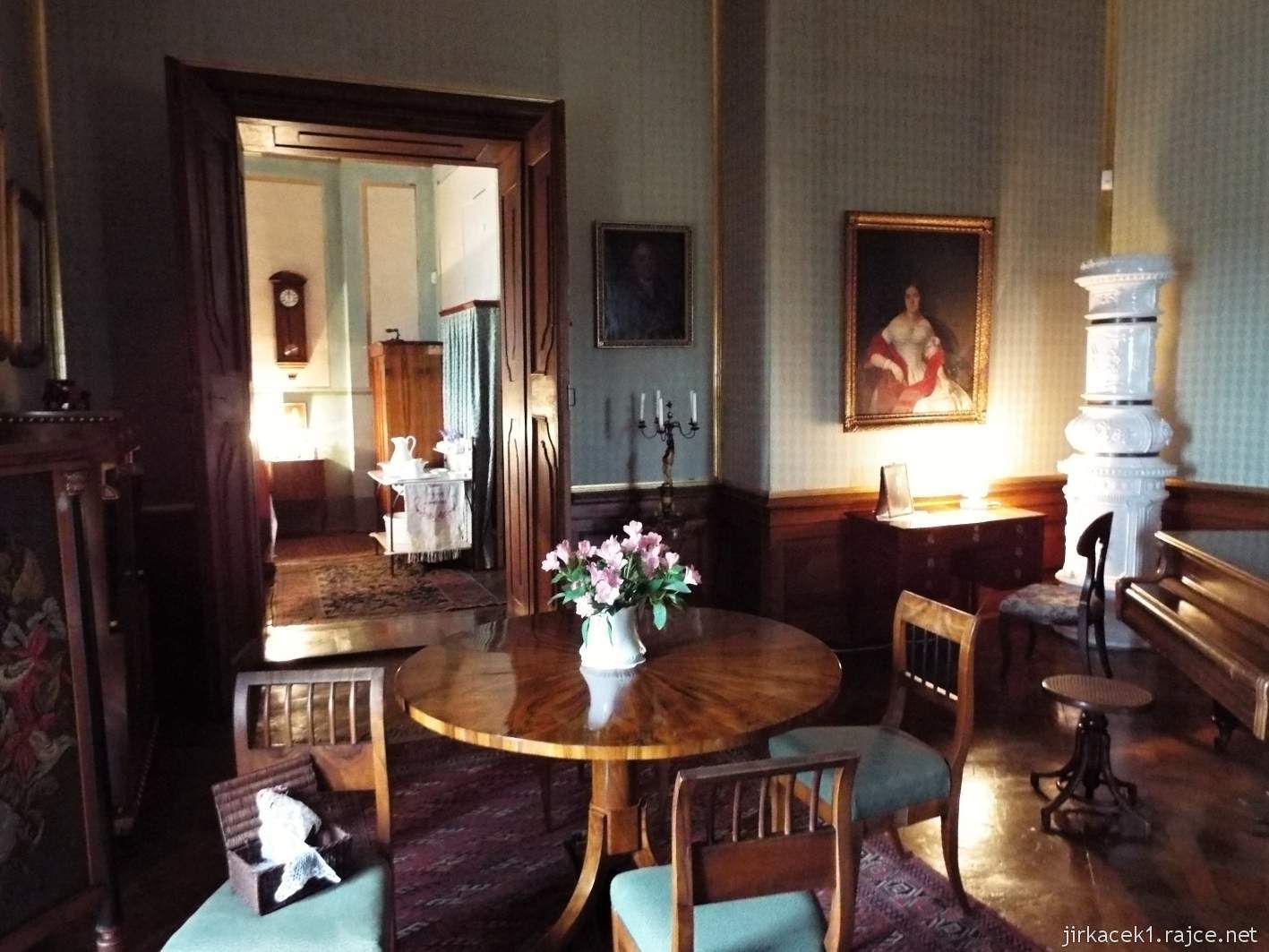 zámek Milotice 27 - interiéry - pracovna Antoinetty Seilern-Aspang