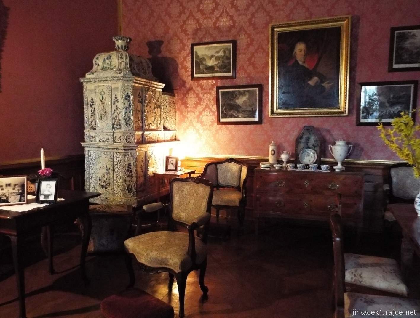 zámek Milotice 29 - interiéry - společenský salon