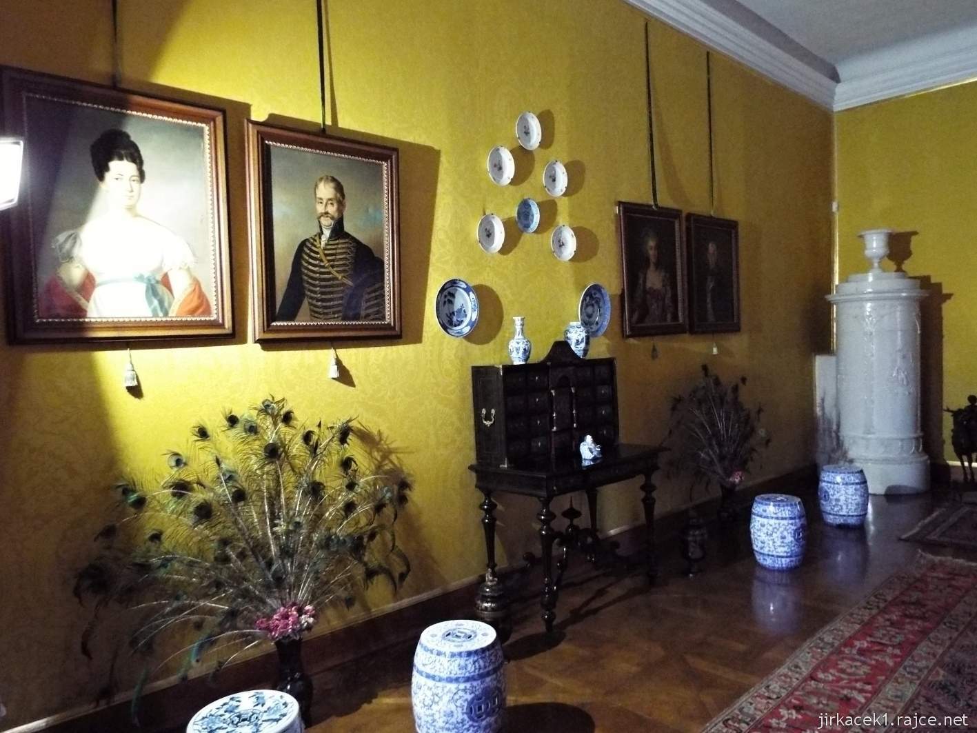 zámek Milotice 44 - interiéry - čínský salón