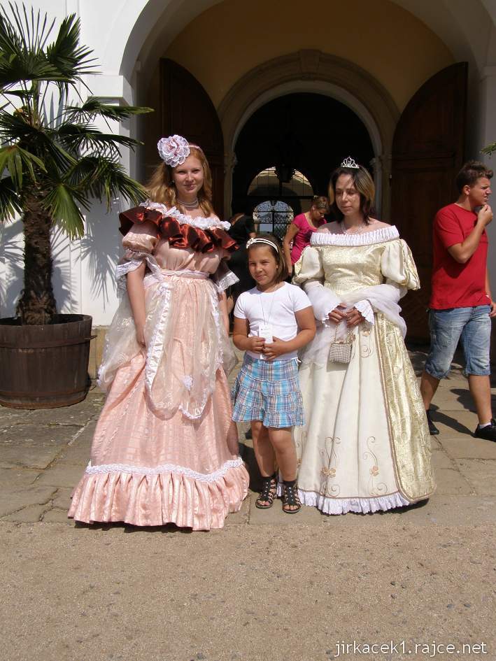 Milotice 25 - zámecké princezny