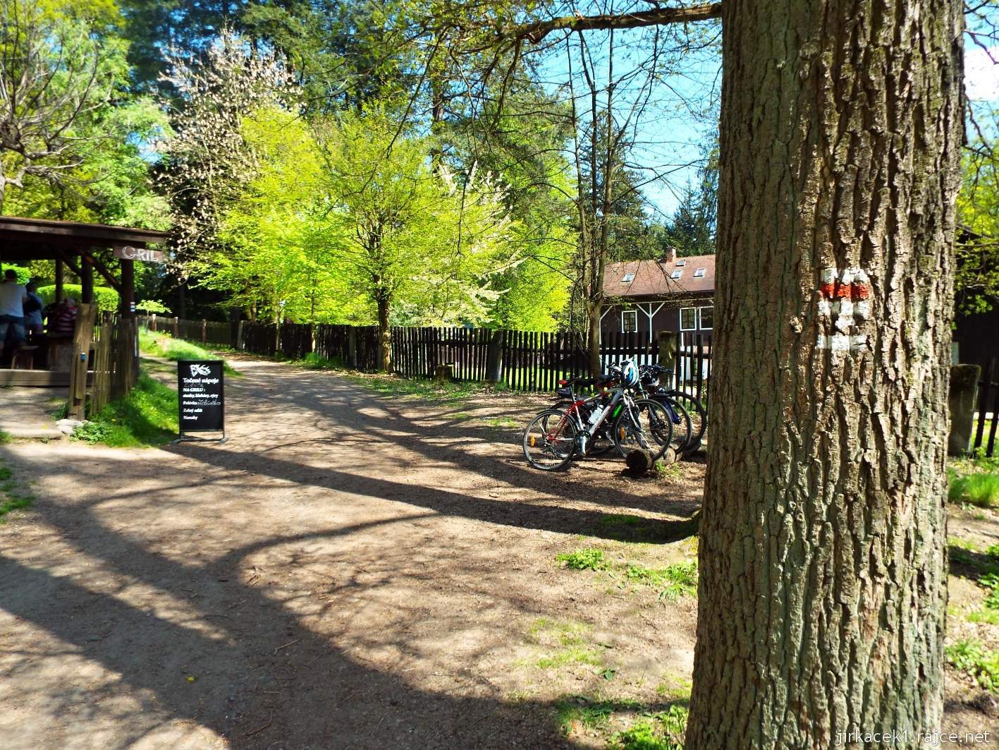 Hruboskalsko 02 - Arboretum Bukovina - občerstvení u arboreta