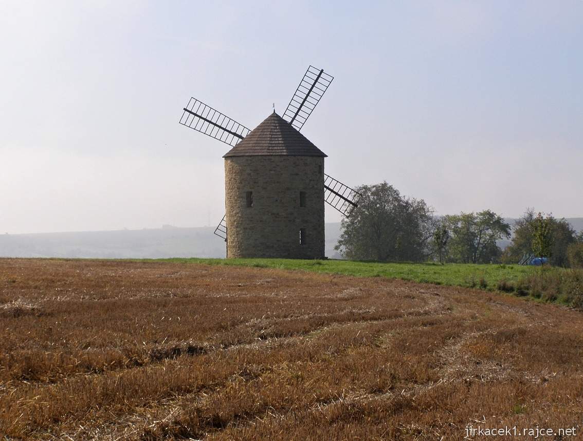 Větrný mlýn Jalubí