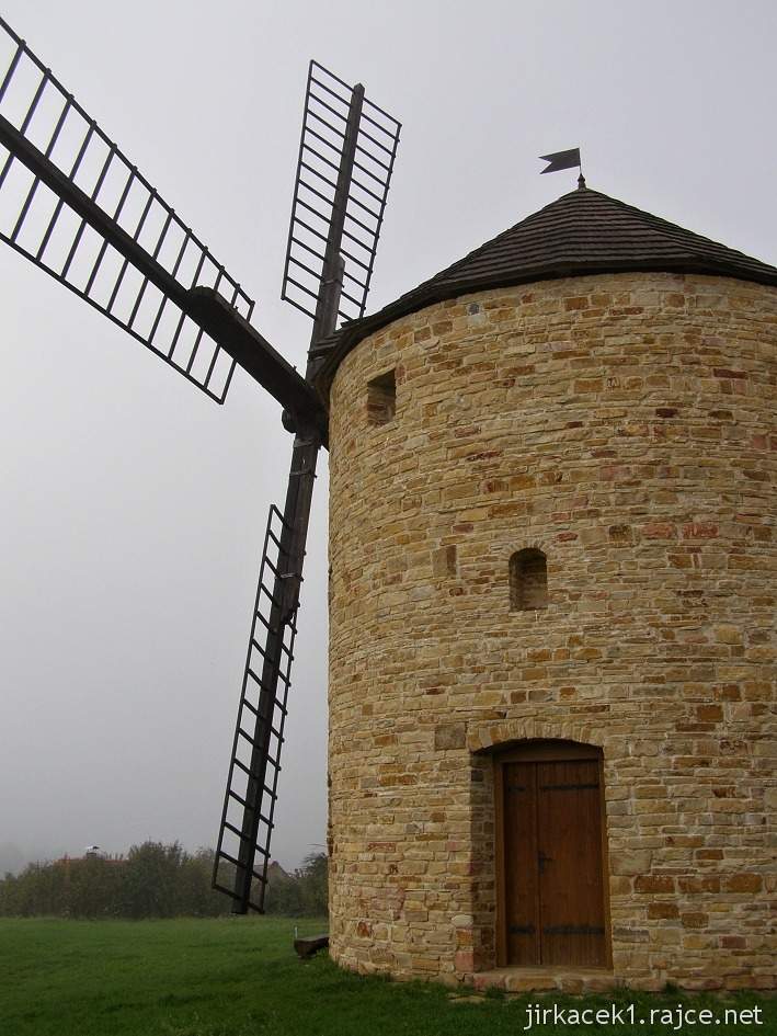 Větrný mlýn Jalubí