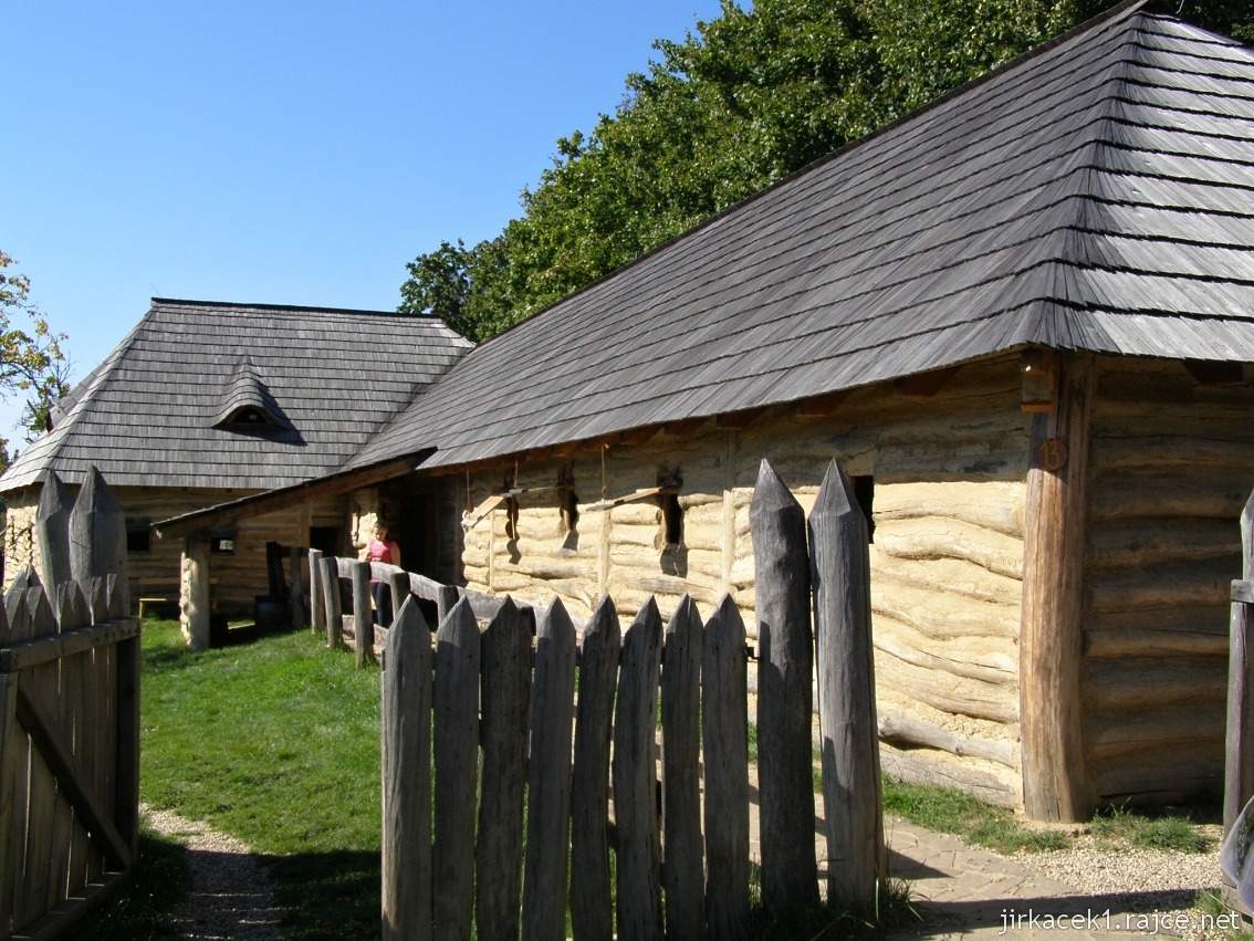 Modrá - archeoskanzen