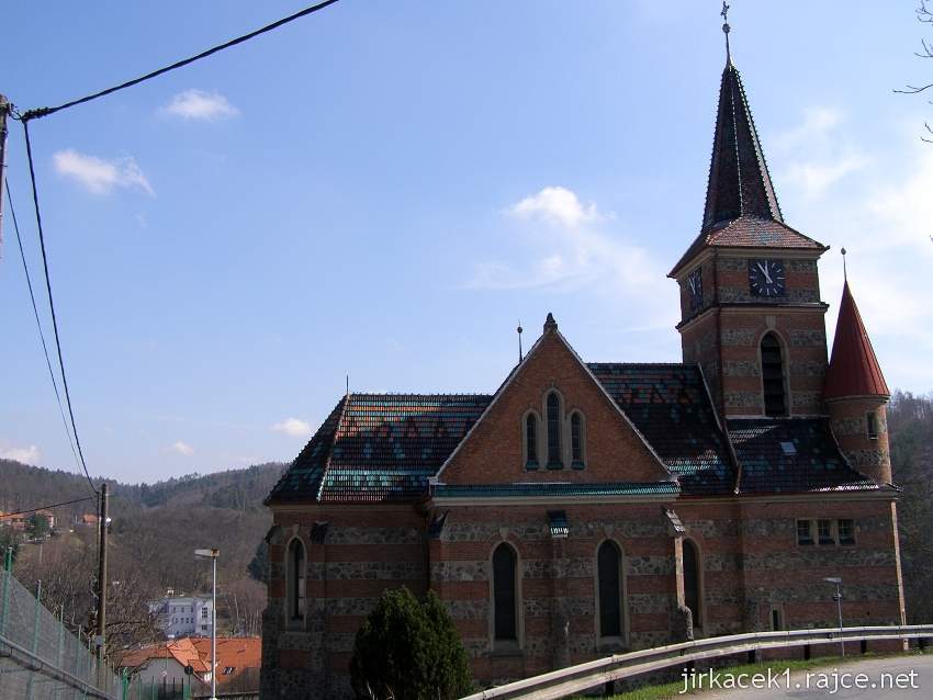 Bílovice nad Svitavou - kostel sv. Cyrila a Metoděje - celkový pohled