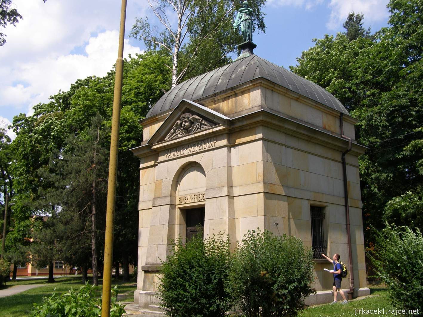 Hlučín - hrobka rodiny Wetekampovy