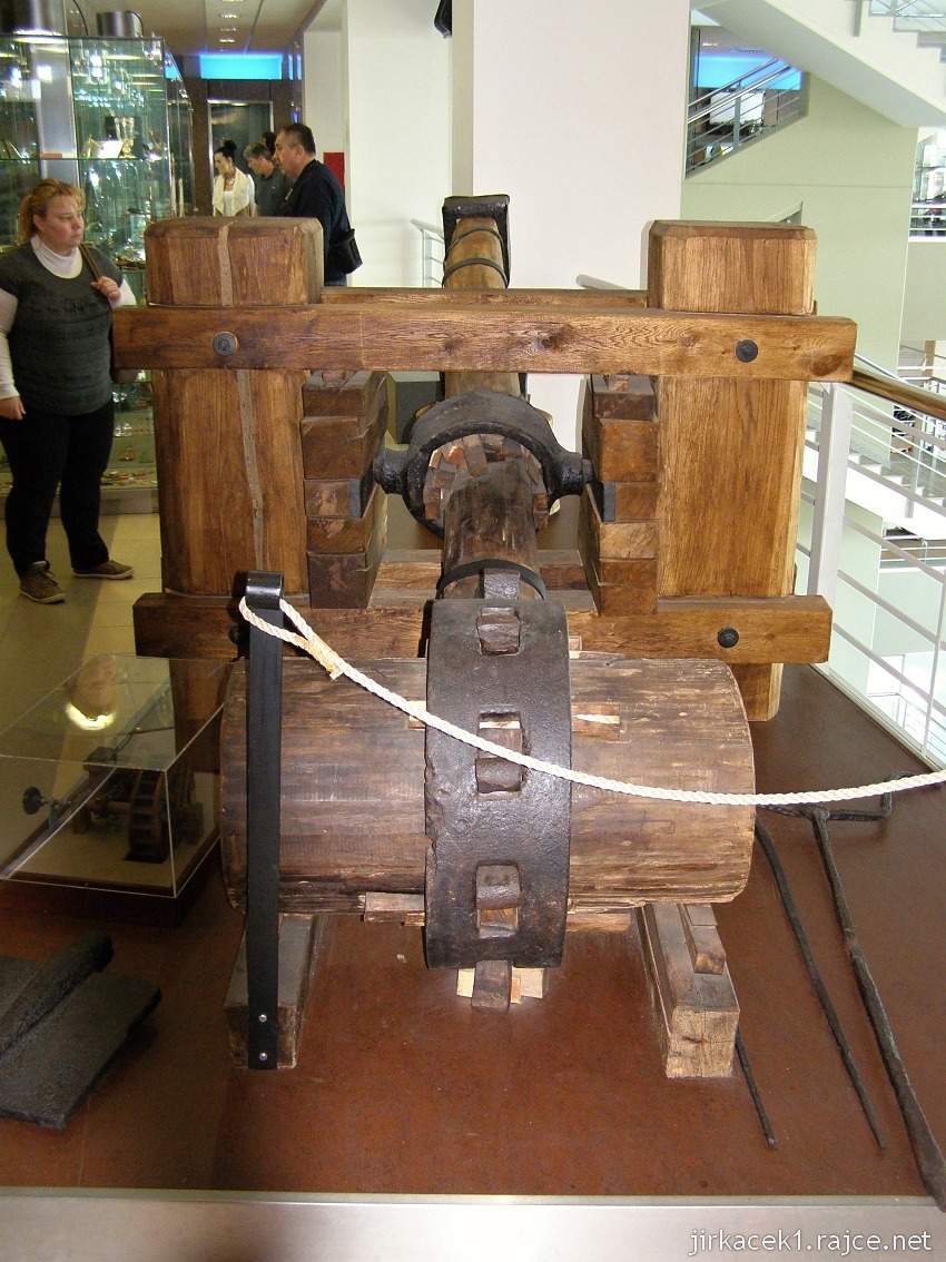 Brno - Technické muzeum 29 - expozice železářství - hamr