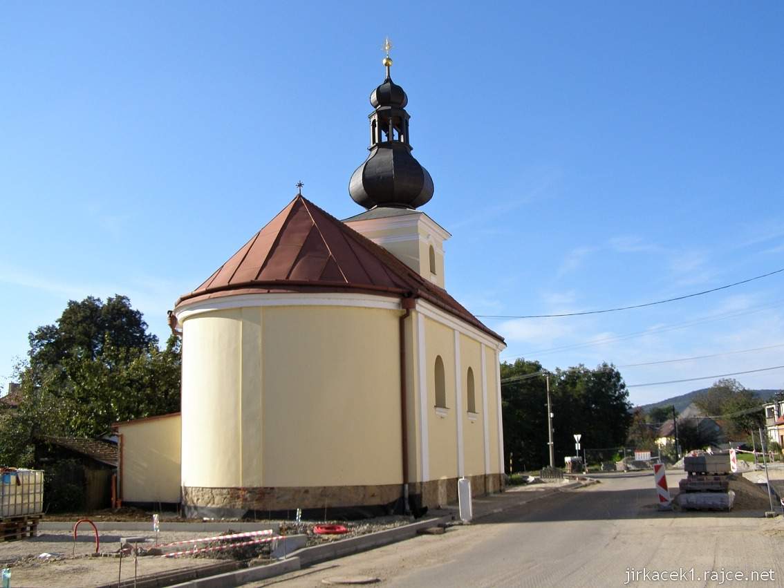 Tupesy - kaple Navštívení Panny Marie - zadní pohled